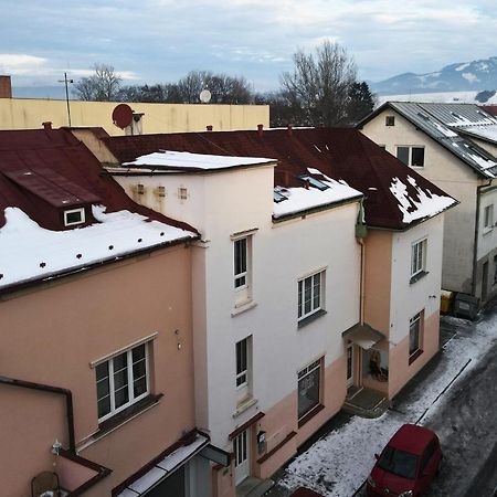 Apartman Lm Liptovský Mikuláš エクステリア 写真