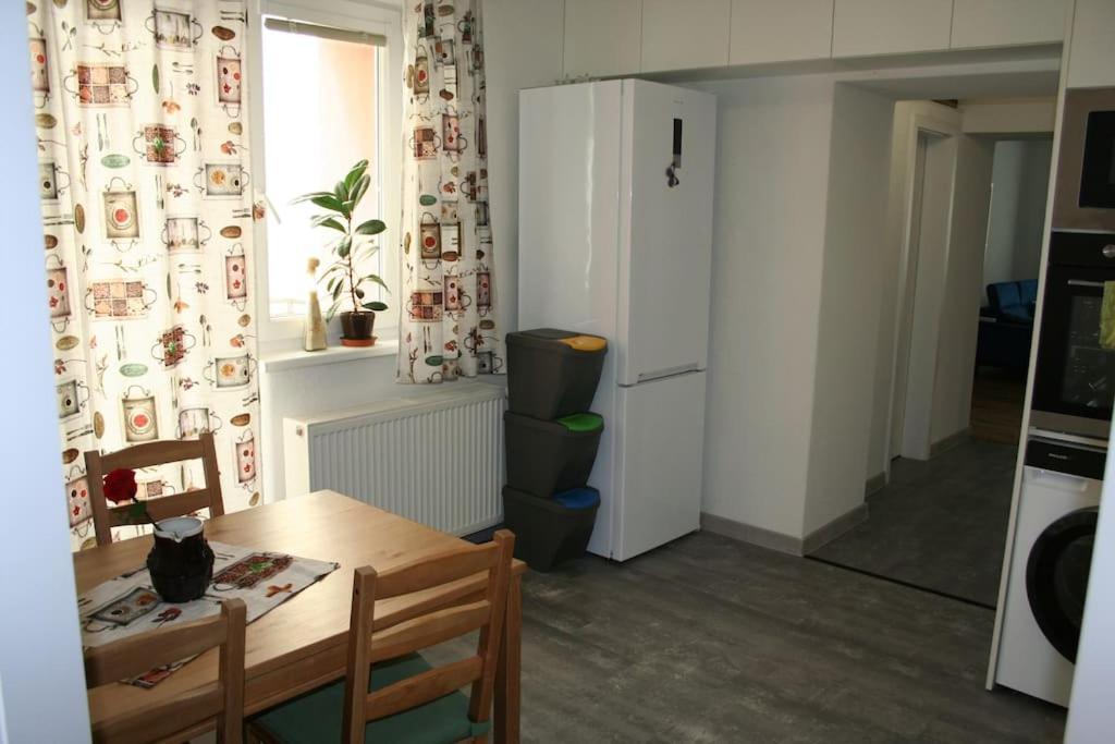 Apartman Lm Liptovský Mikuláš エクステリア 写真